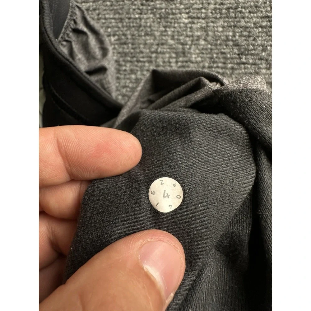 Womens Lululemon Heather Gray Athletic Jogger Pants, Size 4